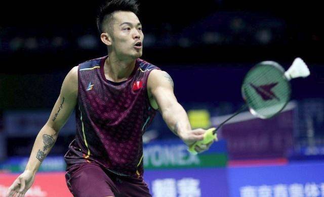 发球和扎实 发球和扎实